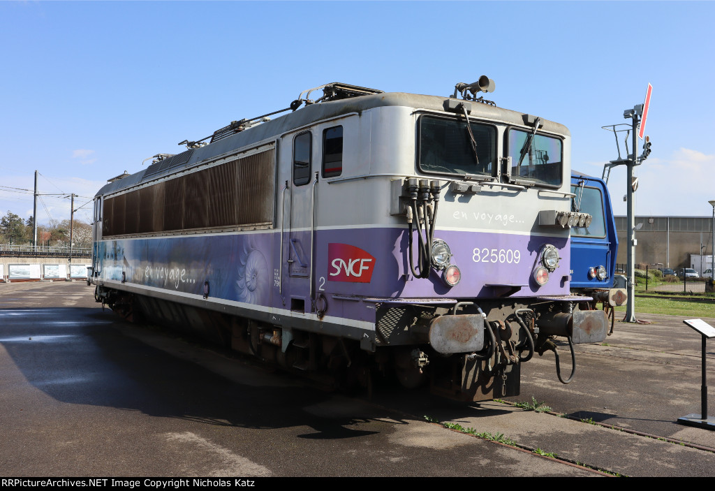 SNCF 825609